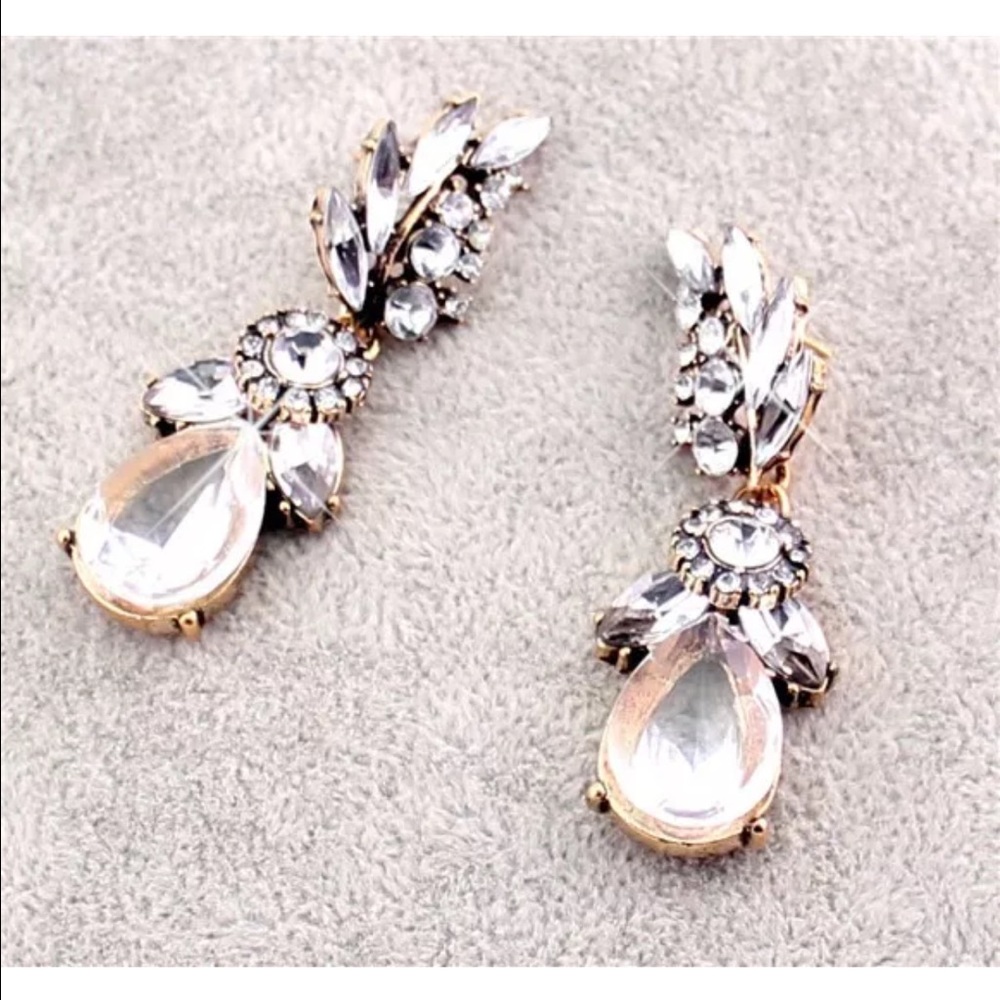 ❤️Crystal Drop Earrings❤️